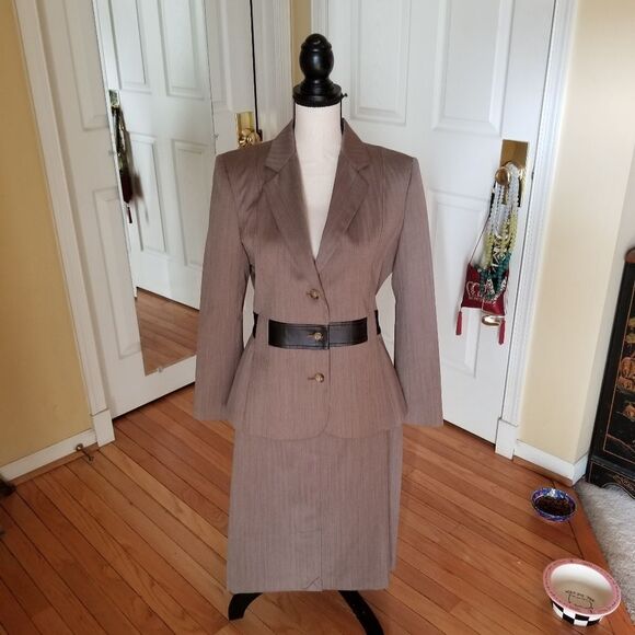 VIA SPIGA SUIT W/ FAUX LEATHER TRIM - Picture 1 of 8